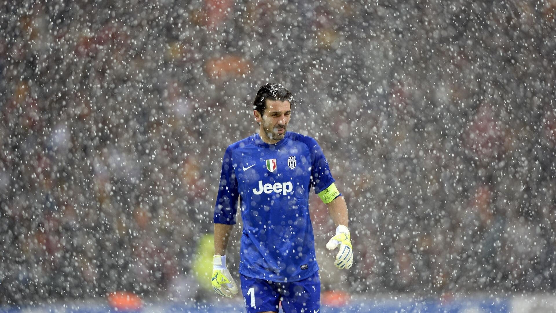 _场外看点:运动员的公益行动感动全球_,运动公益宣传标语